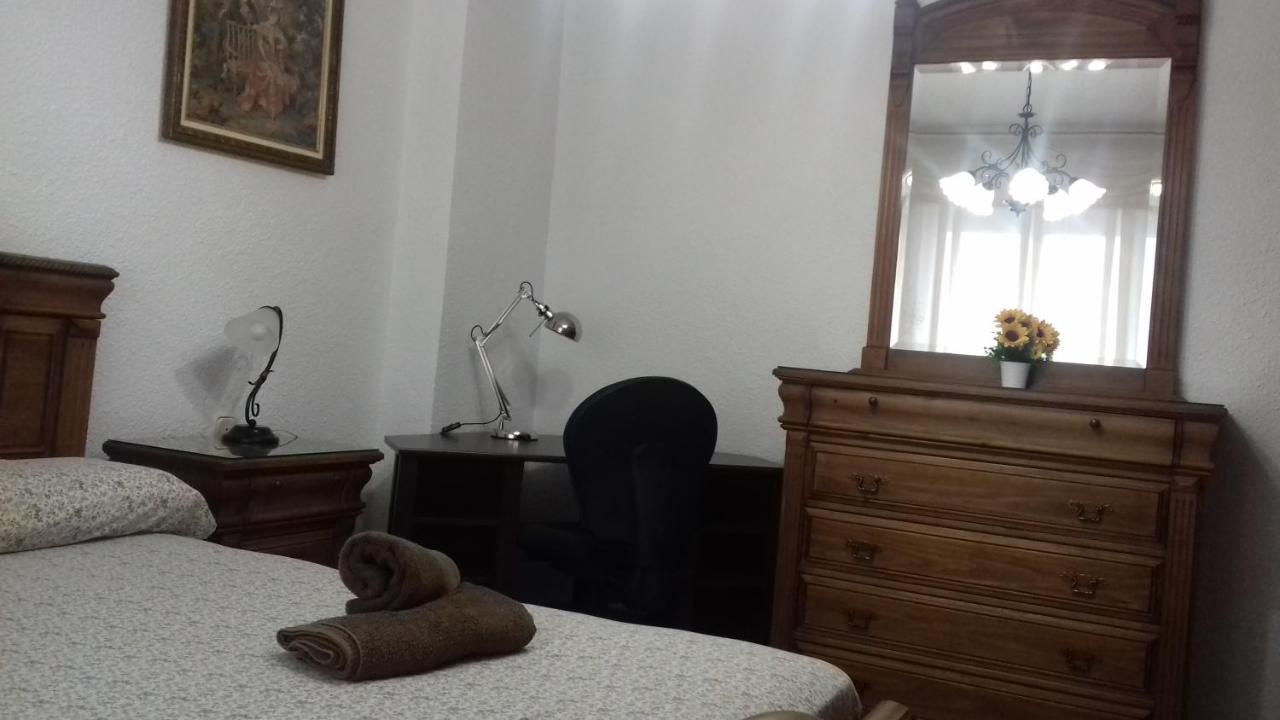 Apartamento El Misteri Έλτσε Εξωτερικό φωτογραφία
