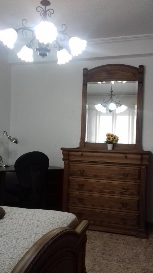 Apartamento El Misteri Έλτσε Εξωτερικό φωτογραφία